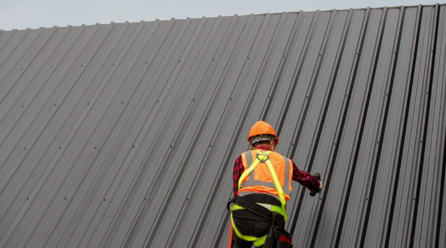 Professional gutter cleaning in Pocola, OK
